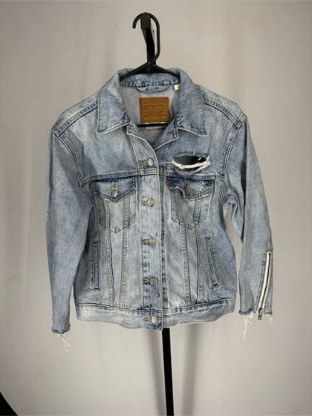 Levi's Premium Denim Light Wash Distressed Jean Jacket